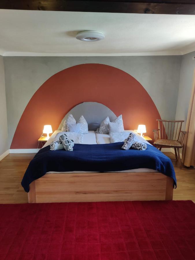 Gemuetliche Gaestezimmer In Einem Neu Sanierten Fachwerkhaus Sachsenheim Dış mekan fotoğraf