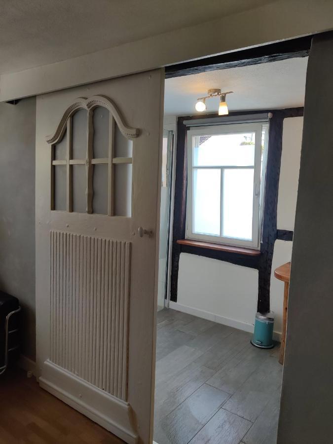 Gemuetliche Gaestezimmer In Einem Neu Sanierten Fachwerkhaus Sachsenheim Dış mekan fotoğraf