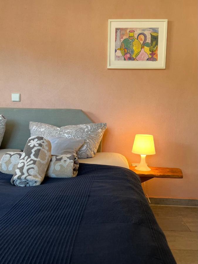 Gemuetliche Gaestezimmer In Einem Neu Sanierten Fachwerkhaus Sachsenheim Dış mekan fotoğraf