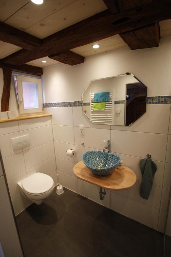 Gemuetliche Gaestezimmer In Einem Neu Sanierten Fachwerkhaus Sachsenheim Dış mekan fotoğraf