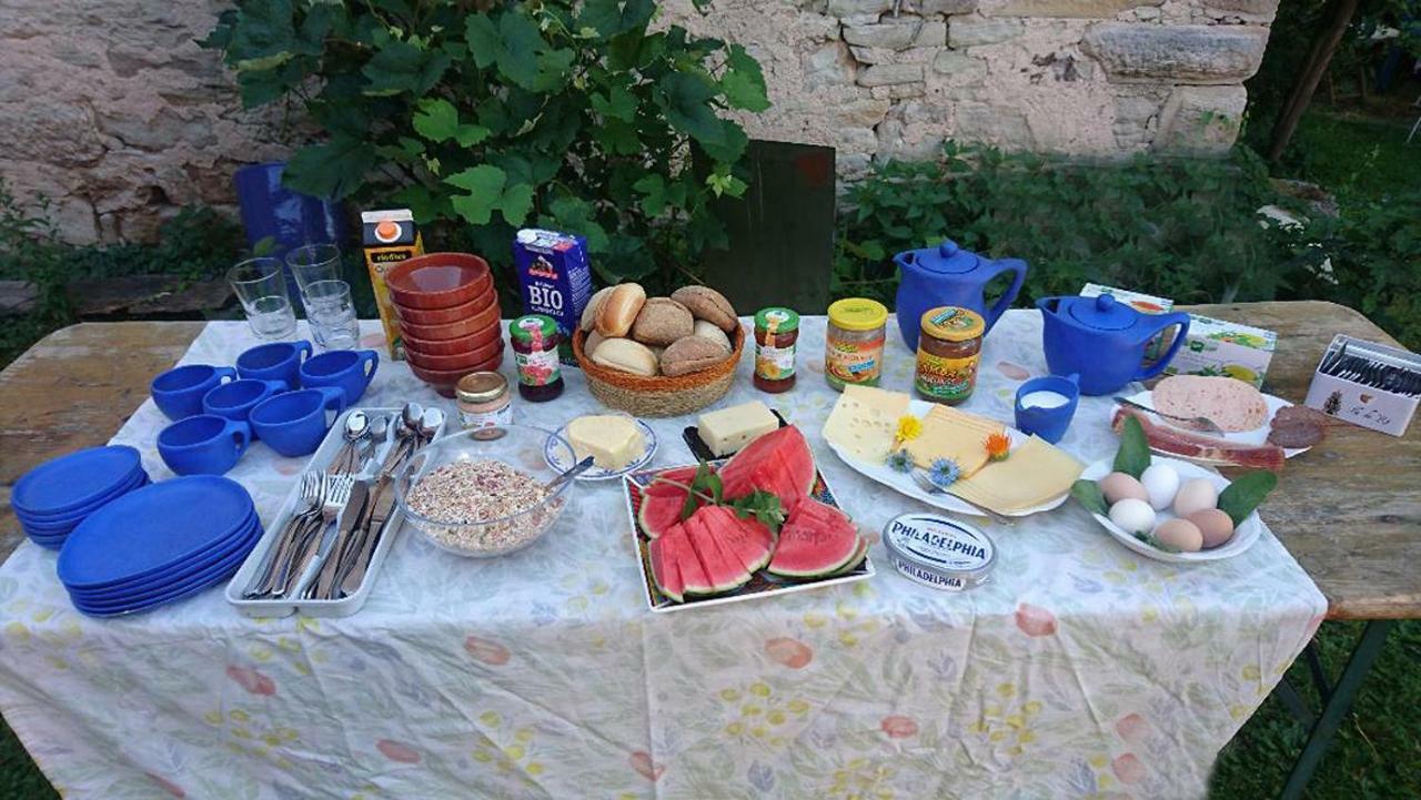 Gemuetliche Gaestezimmer In Einem Neu Sanierten Fachwerkhaus Sachsenheim Dış mekan fotoğraf